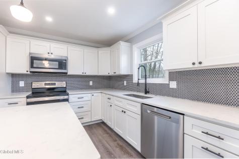 44 Trottingham Road Saratoga Springs NY 12866