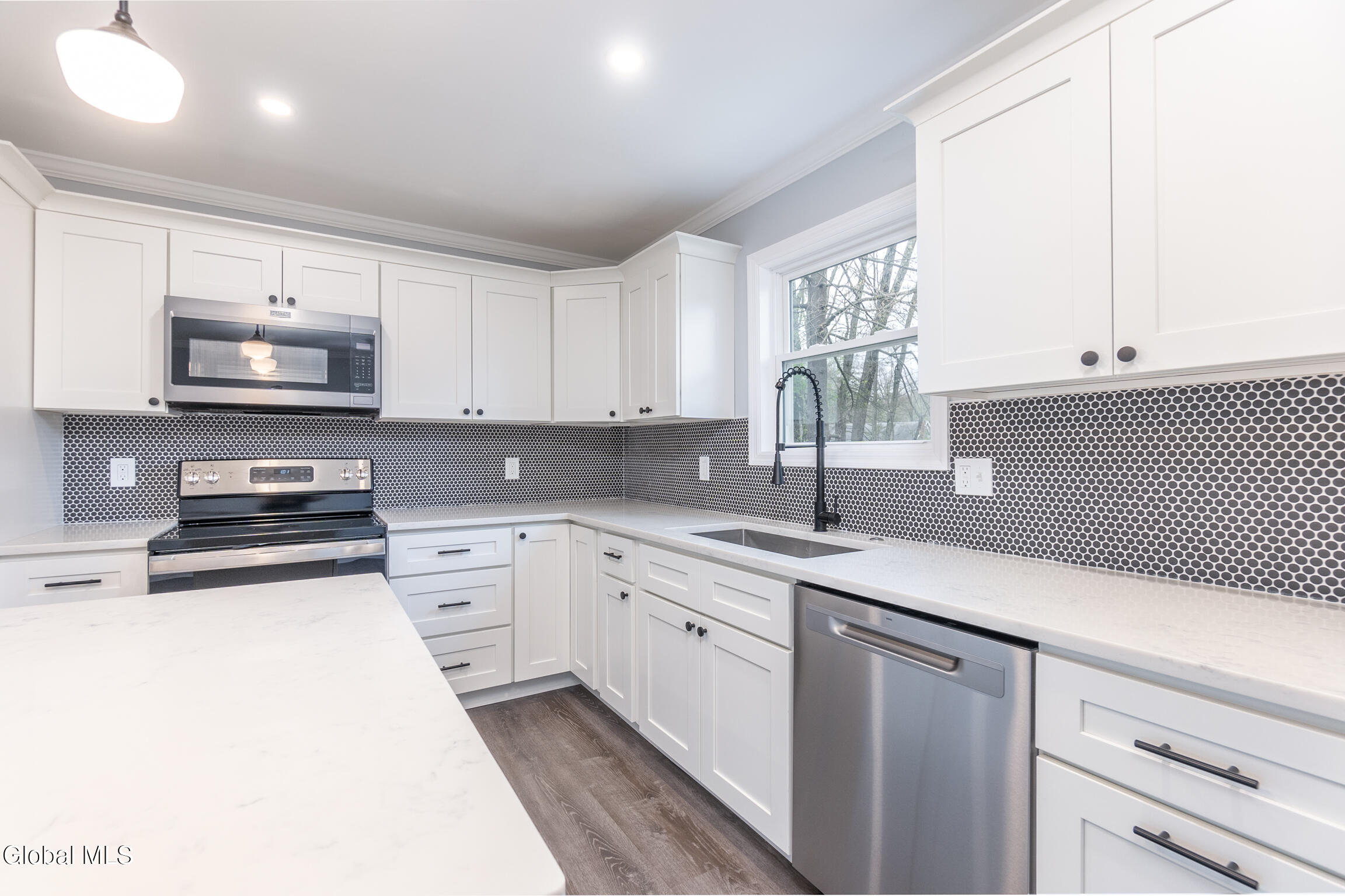 44 Trottingham Road Saratoga Springs NY 12866