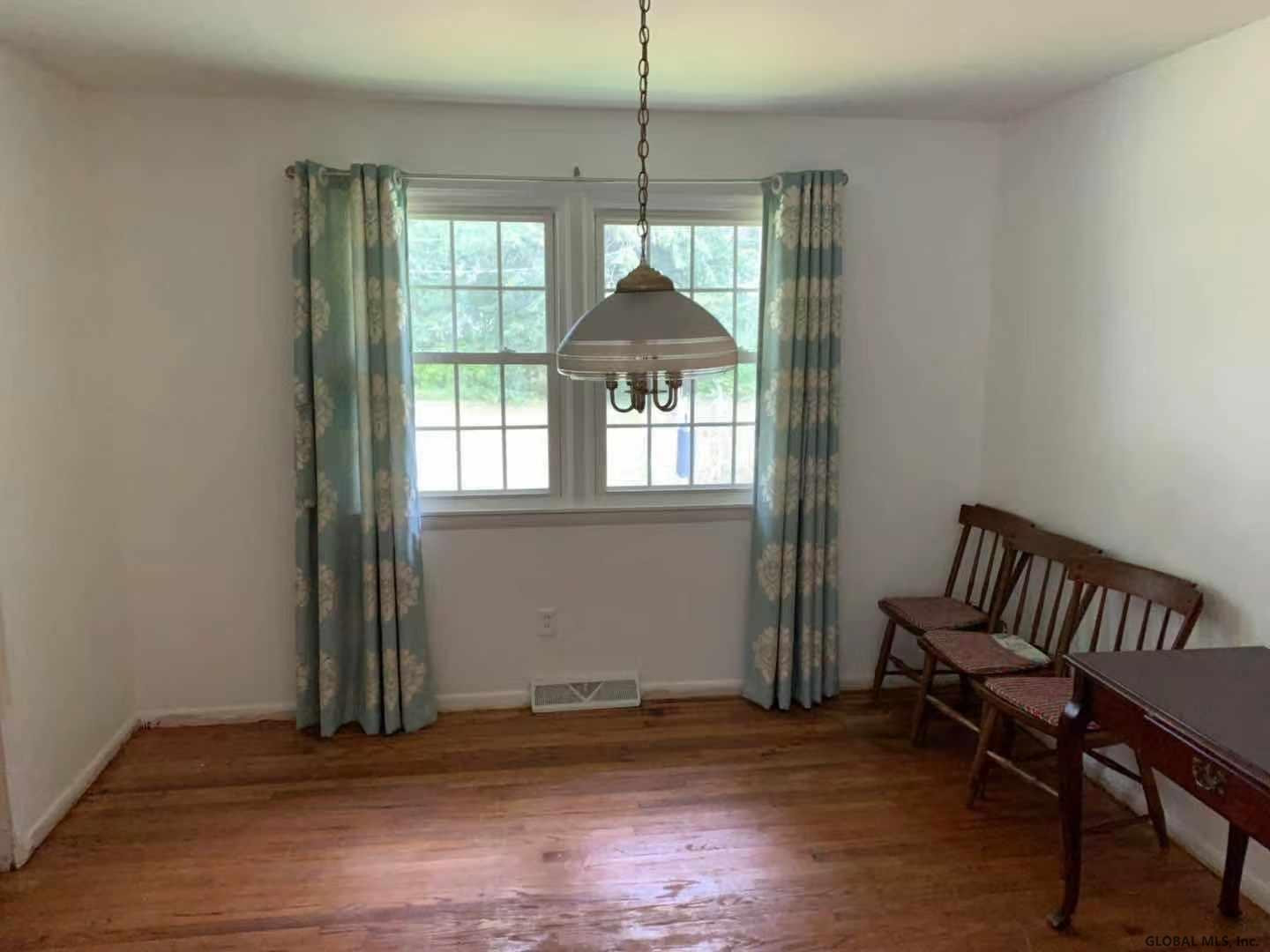 79 Devon Road Delmar NY 12054