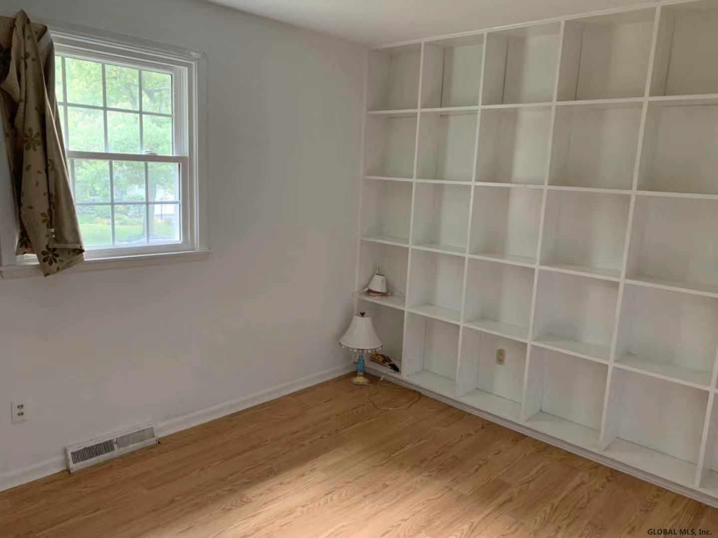 79 Devon Road Delmar NY 12054