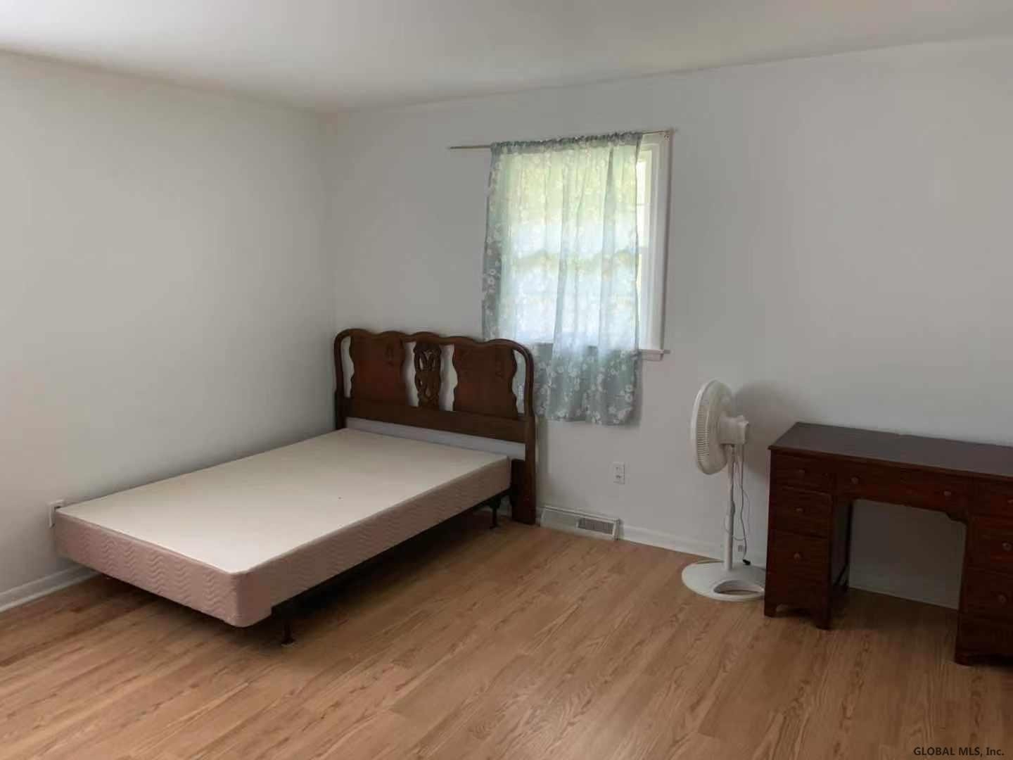 79 Devon Road Delmar NY 12054
