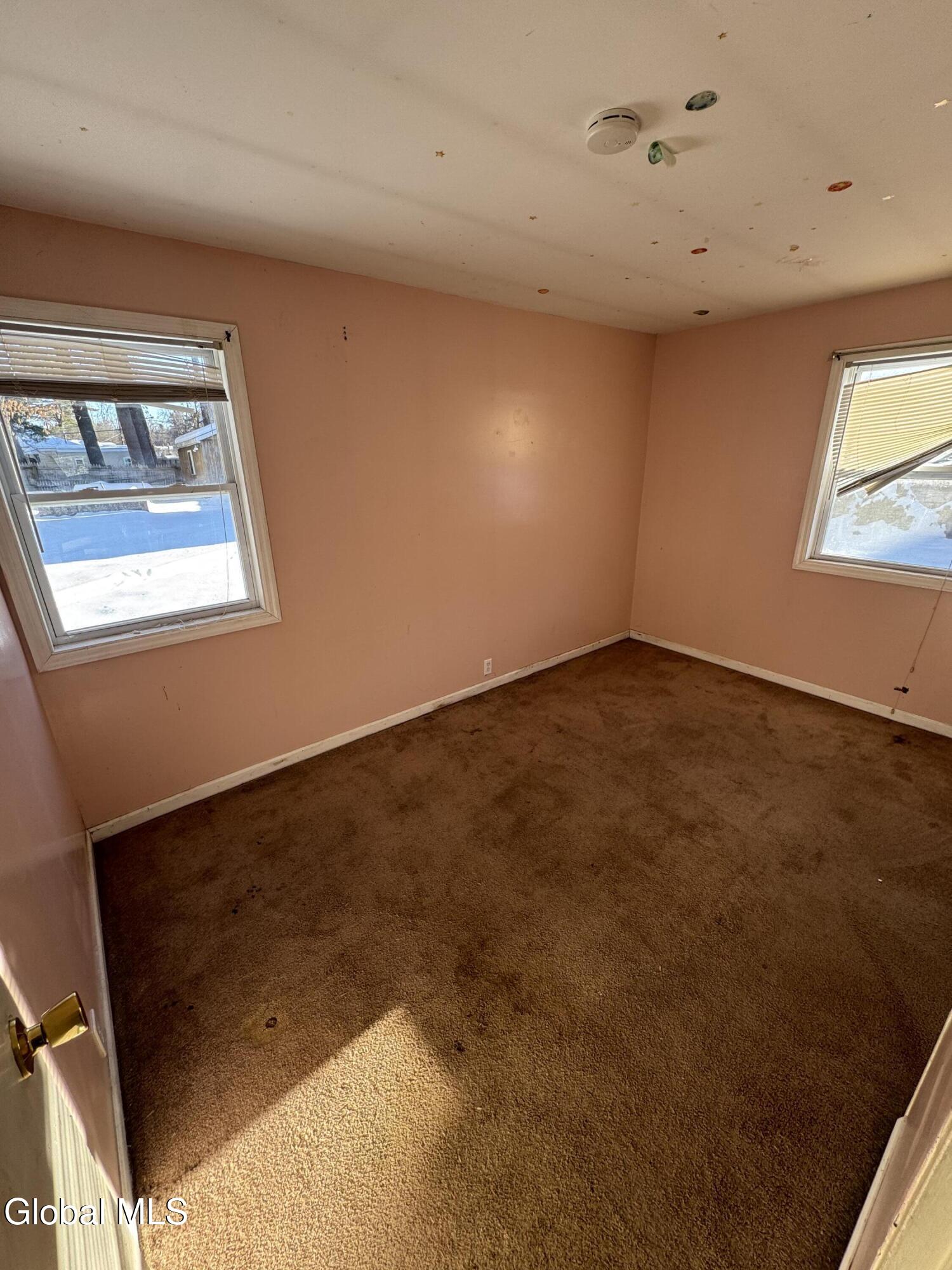 2940 W Lydius Street Schenectady NY 12303