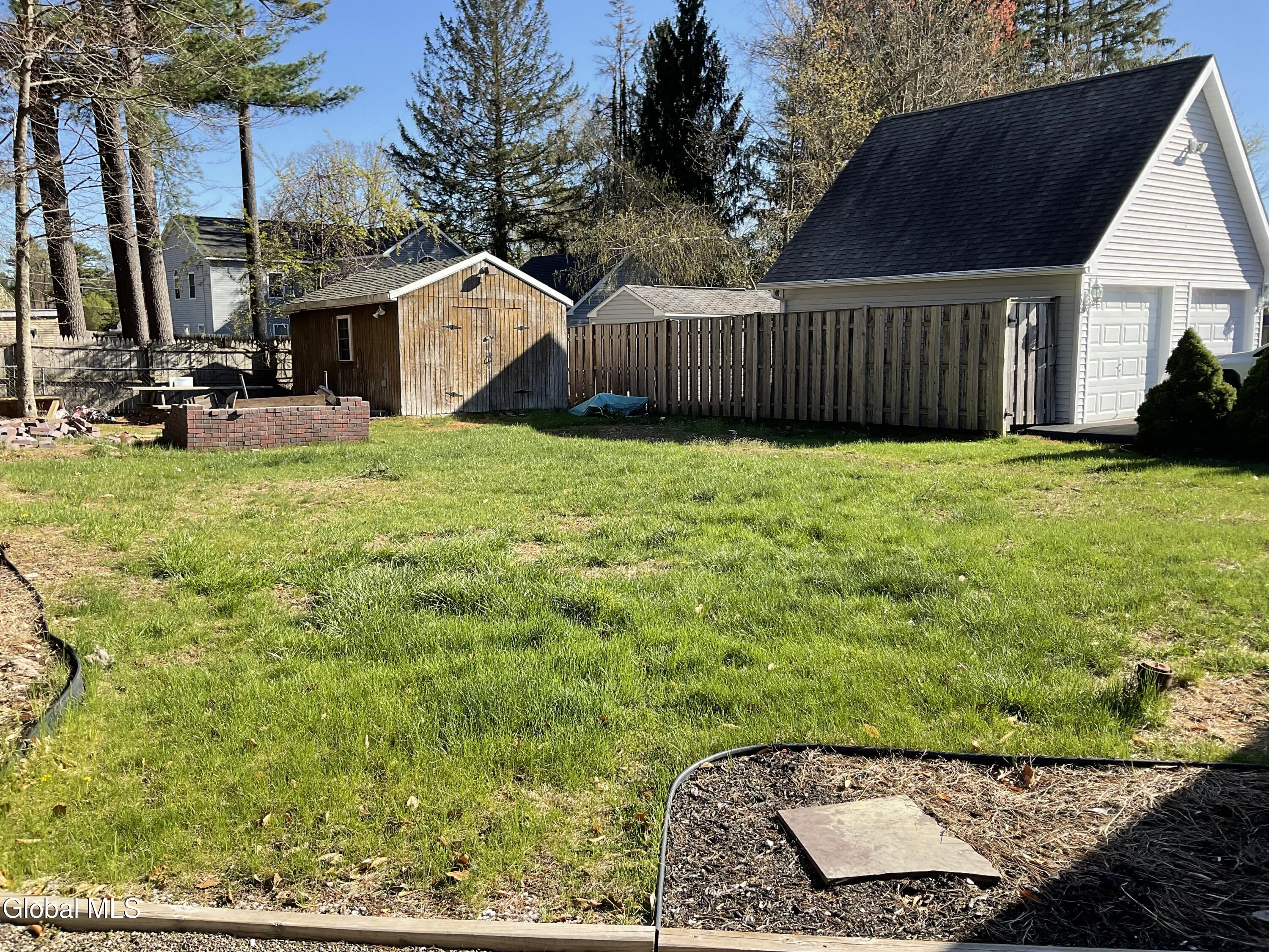 2940 W Lydius Street Schenectady NY 12303