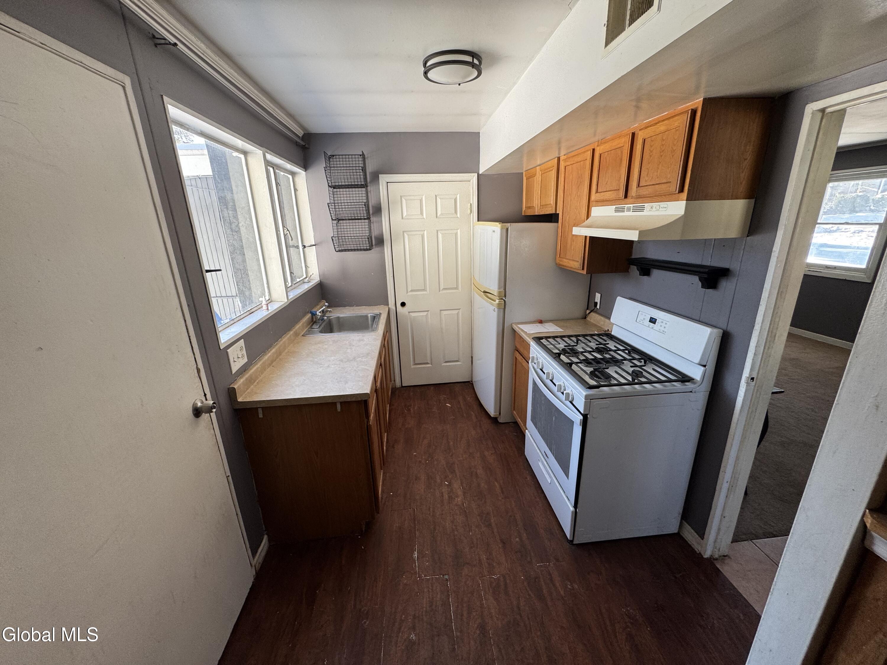 2940 W Lydius Street Schenectady NY 12303