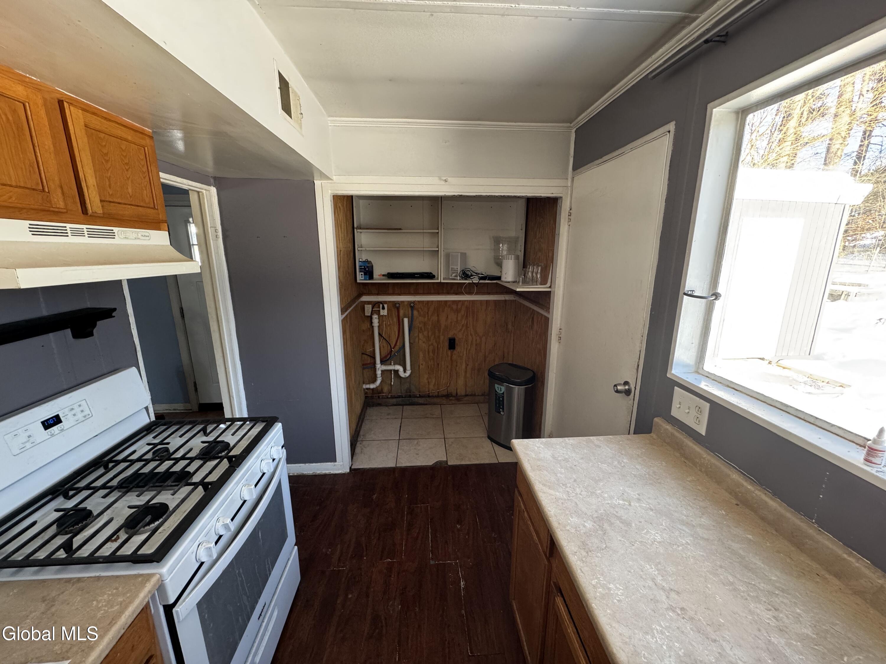 2940 W Lydius Street Schenectady NY 12303
