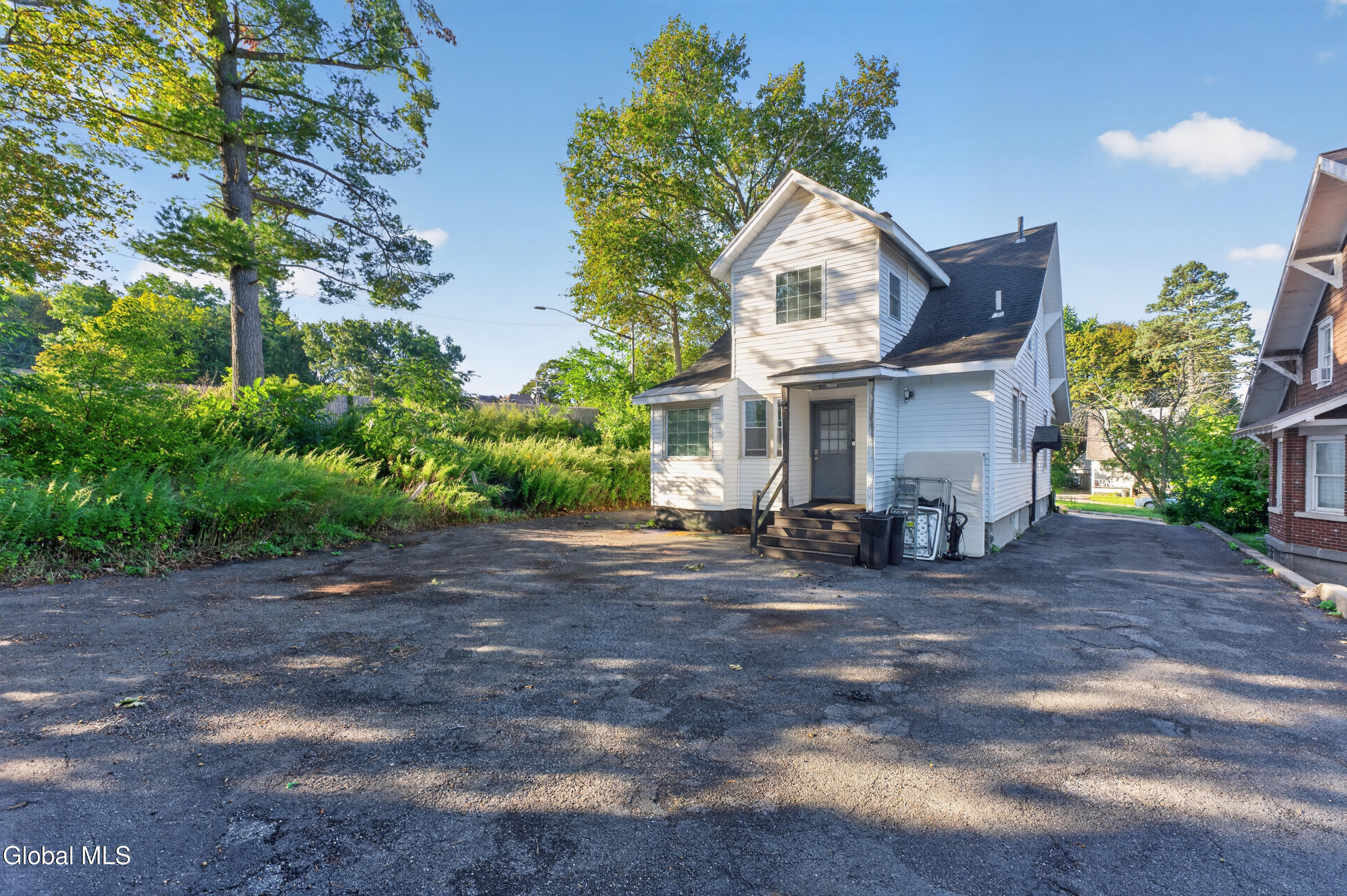 1615 Bradley Street Schenectady NY 12304