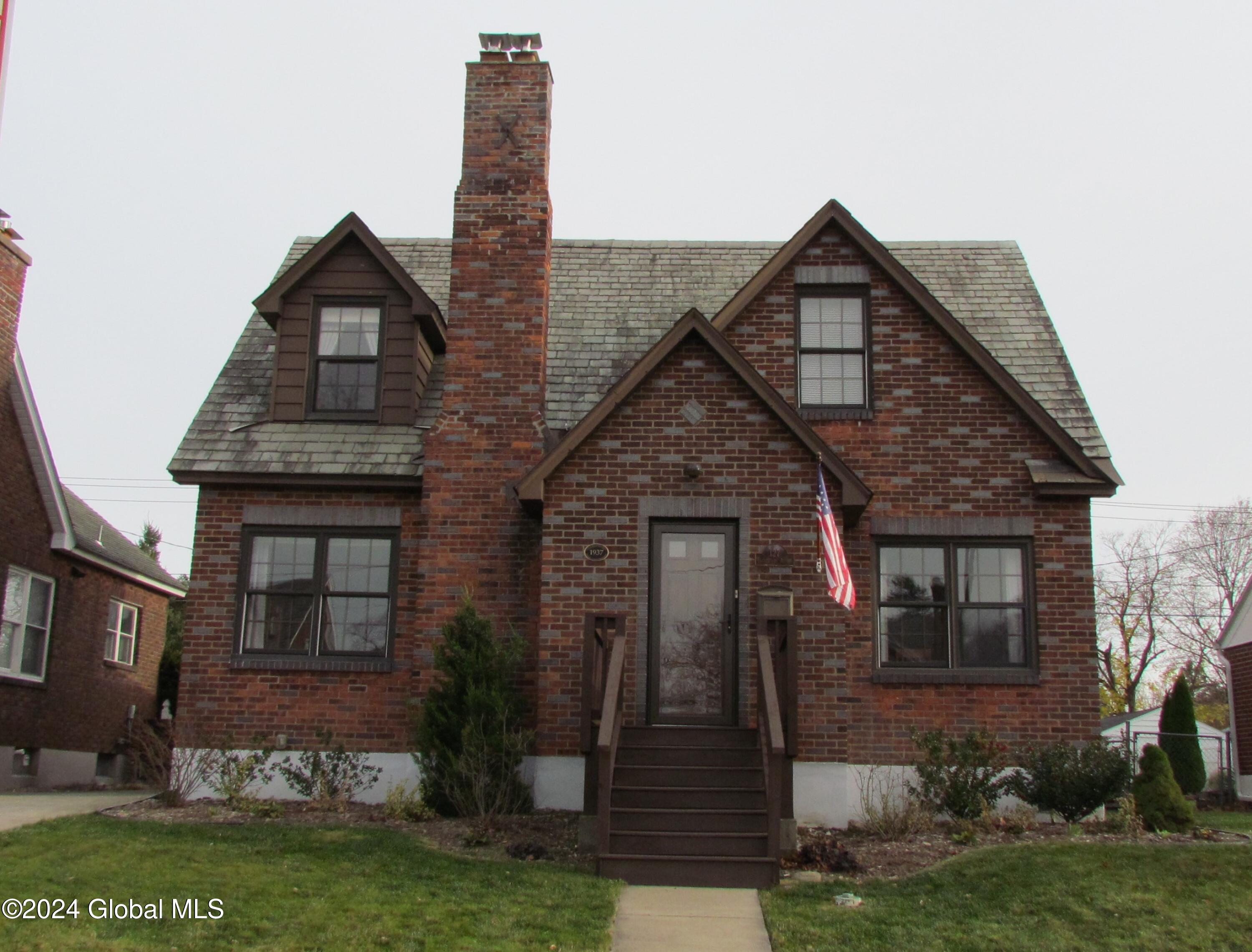 127 Fleetwood Avenue Albany NY 12209