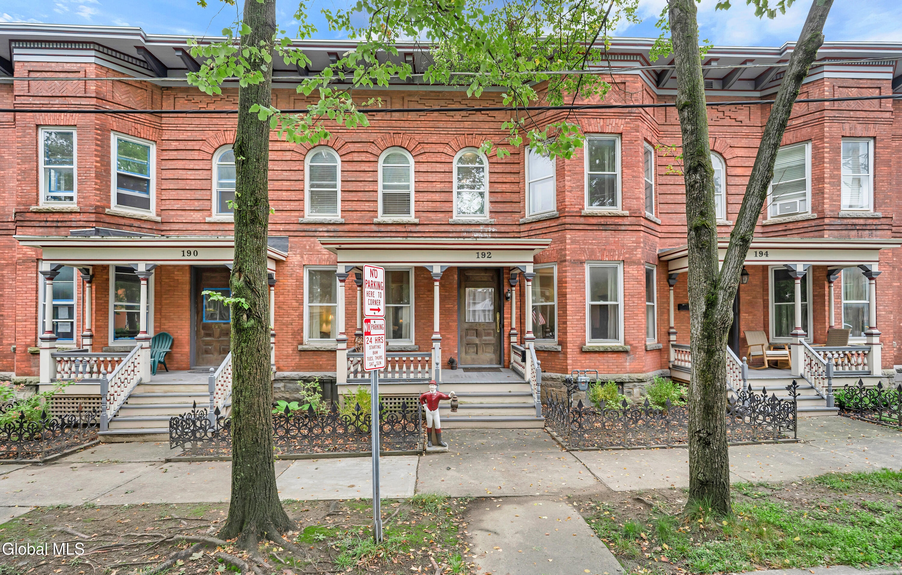 192 Grand Avenue Saratoga Springs NY 12866