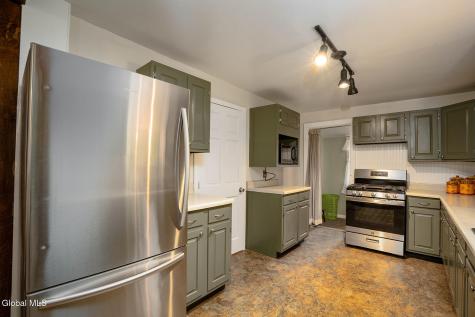 4 Ford Avenue Cambridge NY 12816