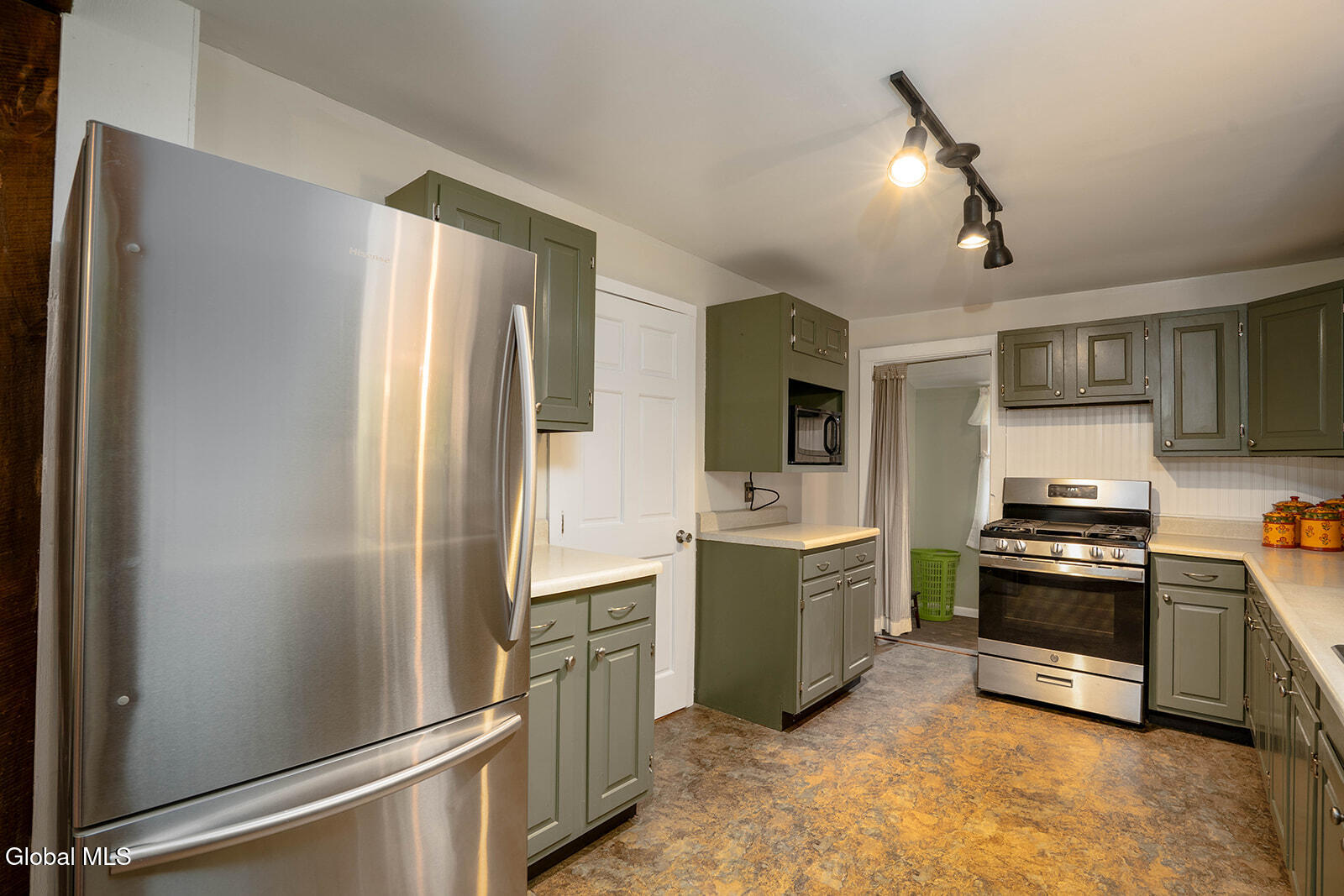 4 Ford Avenue Cambridge NY 12816