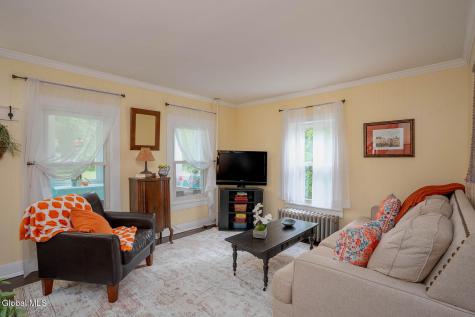 4 Ford Avenue Cambridge NY 12816