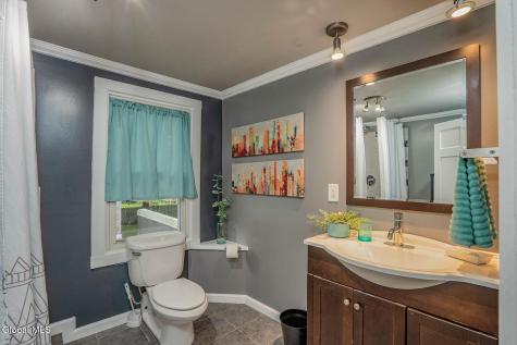 4 Ford Avenue Cambridge NY 12816