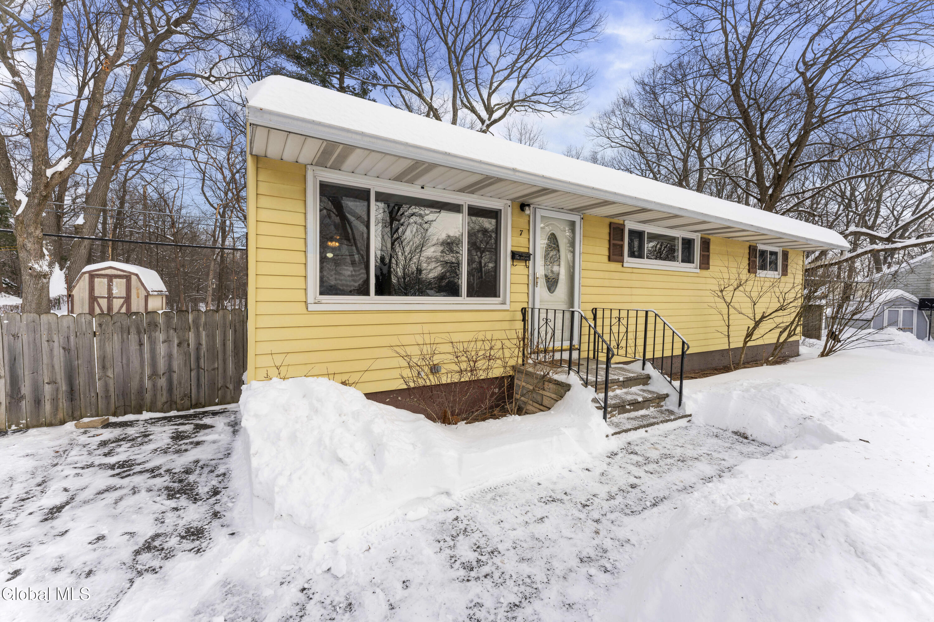 7 Bridle Path Albany NY 12205