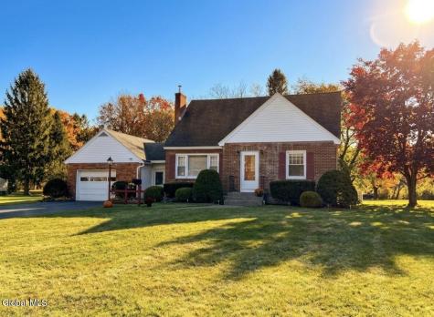 13 Droms Rd Extension Glenville NY 12302