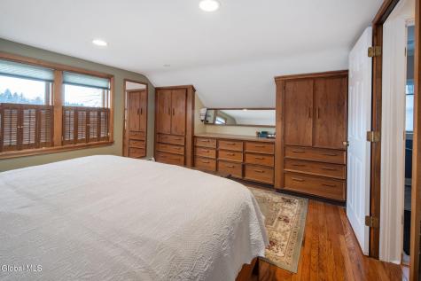 3009 Sunset Lane Schenectady NY 12303
