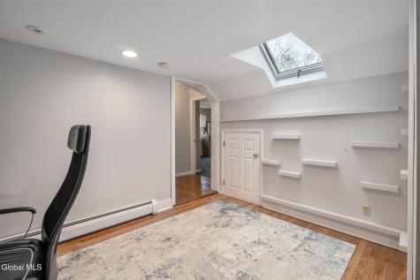 3009 Sunset Lane Schenectady NY 12303