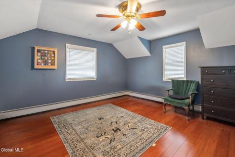 3009 Sunset Lane Schenectady NY 12303