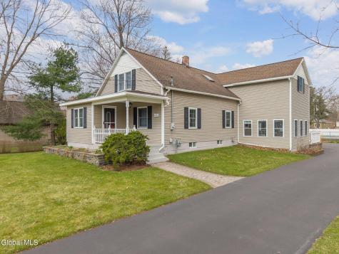 3009 Sunset Lane Schenectady NY 12303