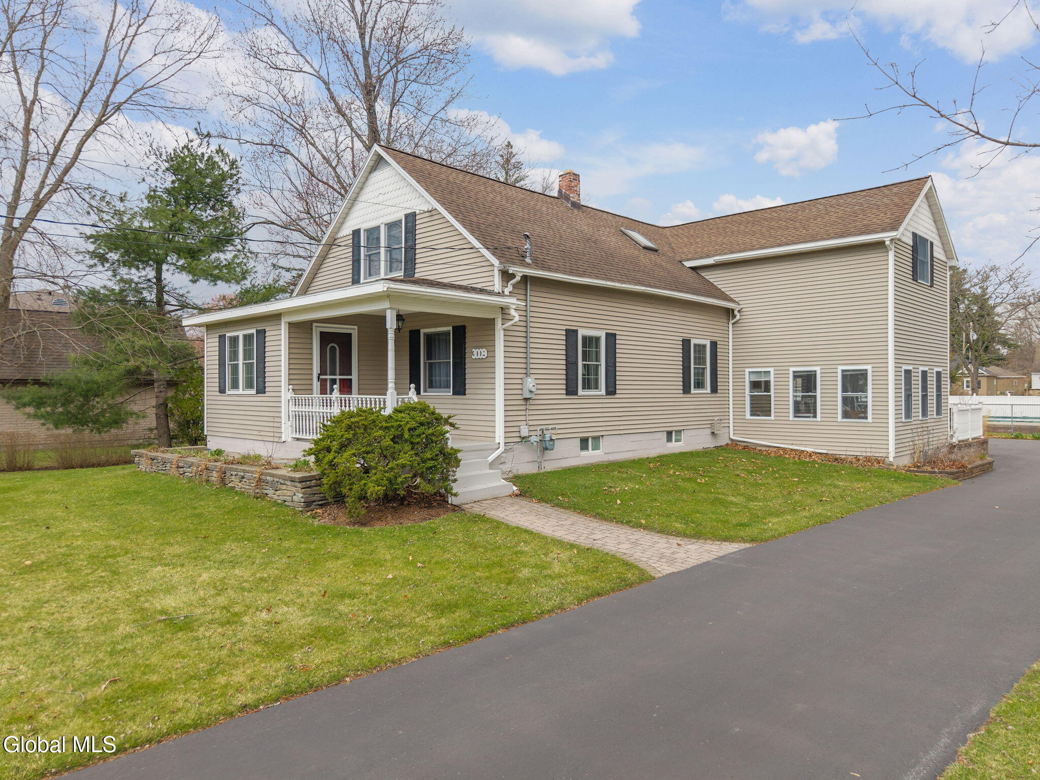 3009 Sunset Lane Schenectady NY 12303