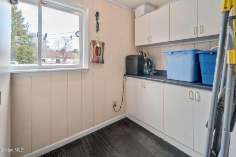 3009 Sunset Lane Schenectady NY 12303