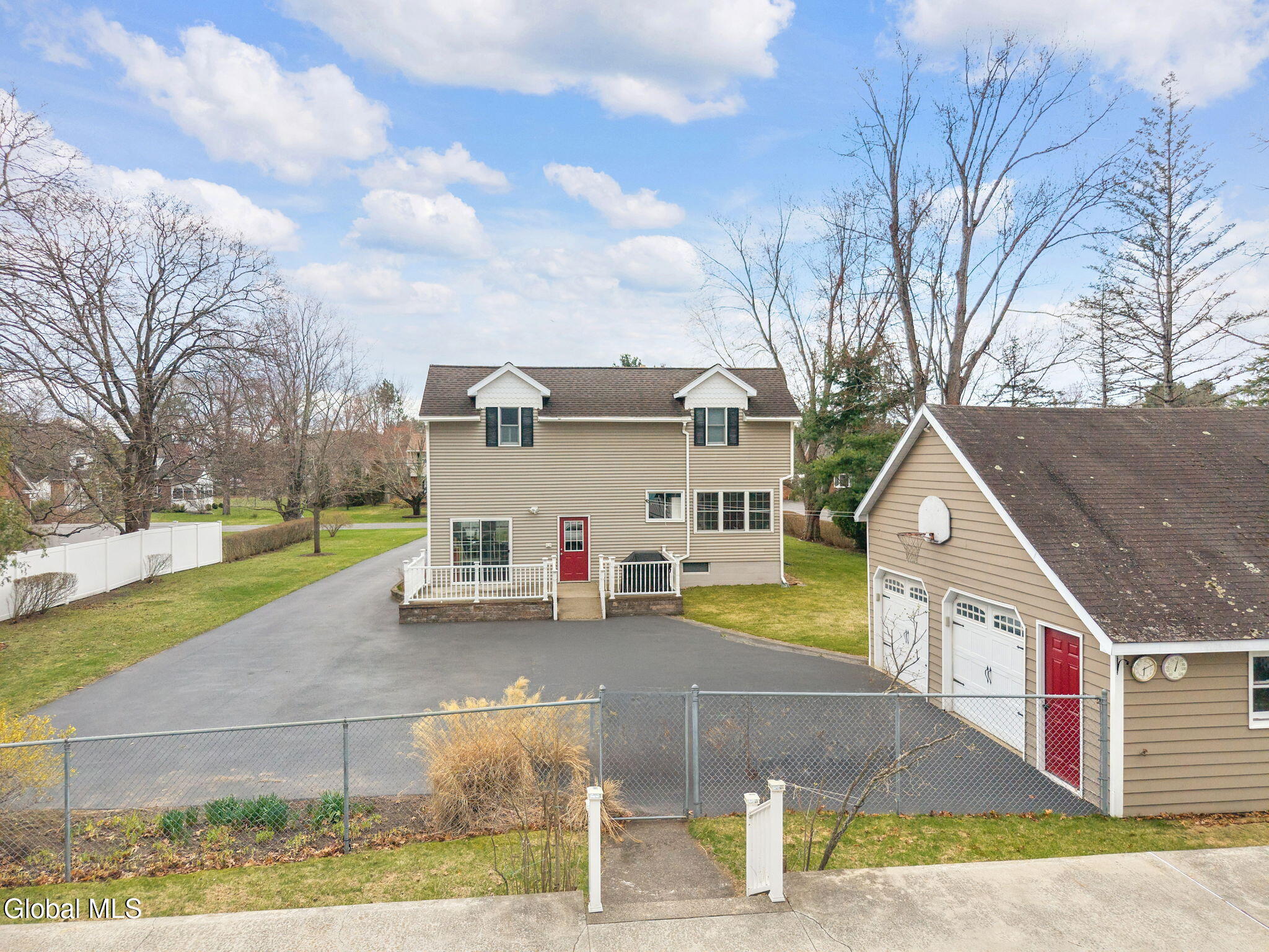 3009 Sunset Lane Schenectady NY 12303