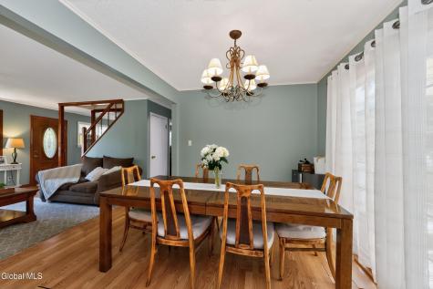 5 Knob Hill Colonie NY 12211