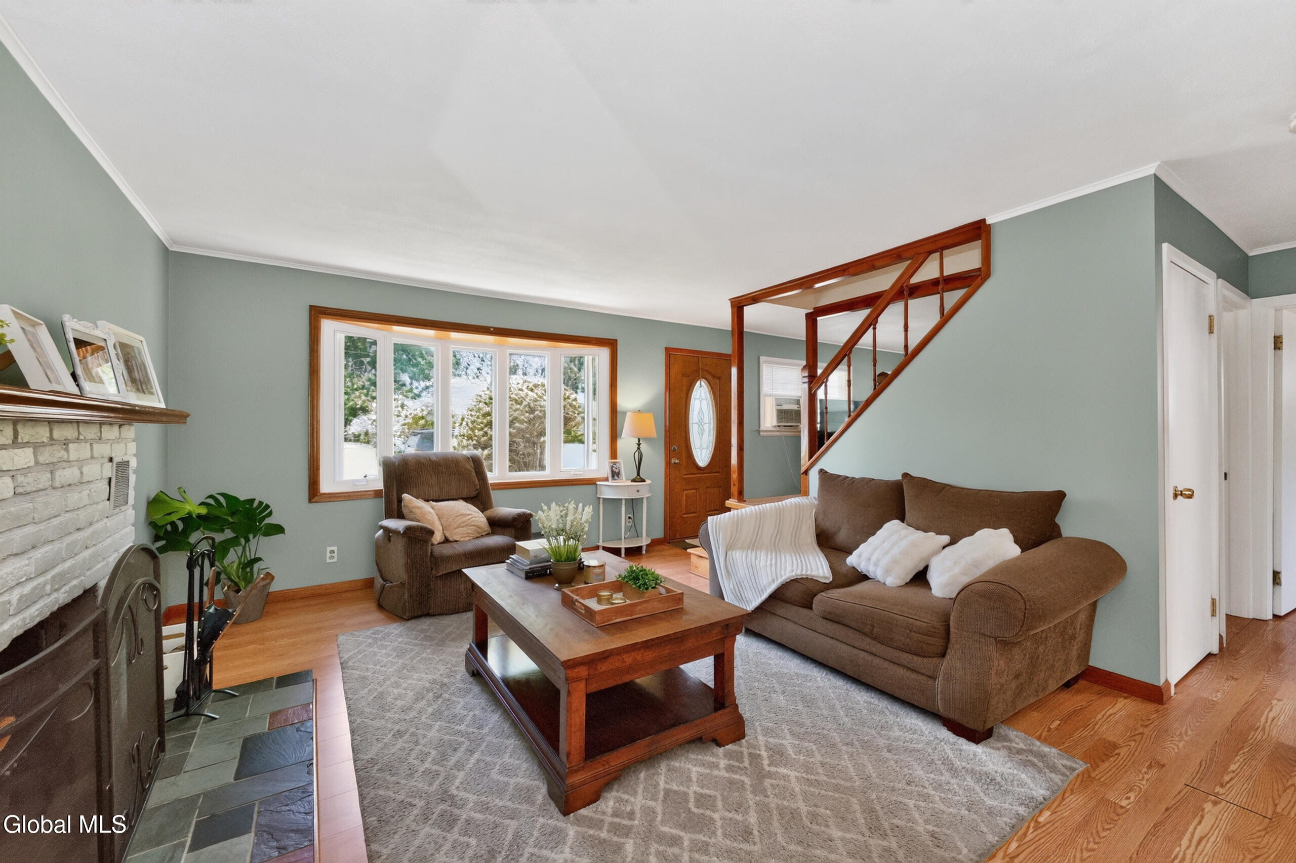 5 Knob Hill Colonie NY 12211
