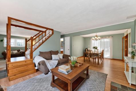 5 Knob Hill Colonie NY 12211