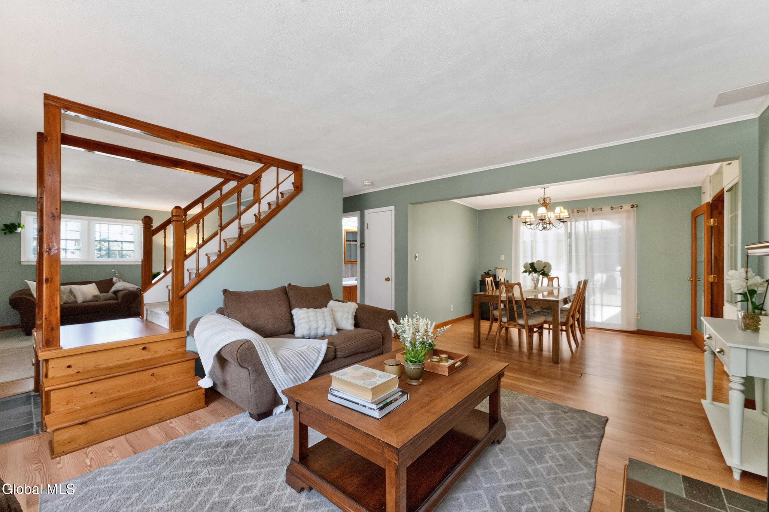 5 Knob Hill Colonie NY 12211
