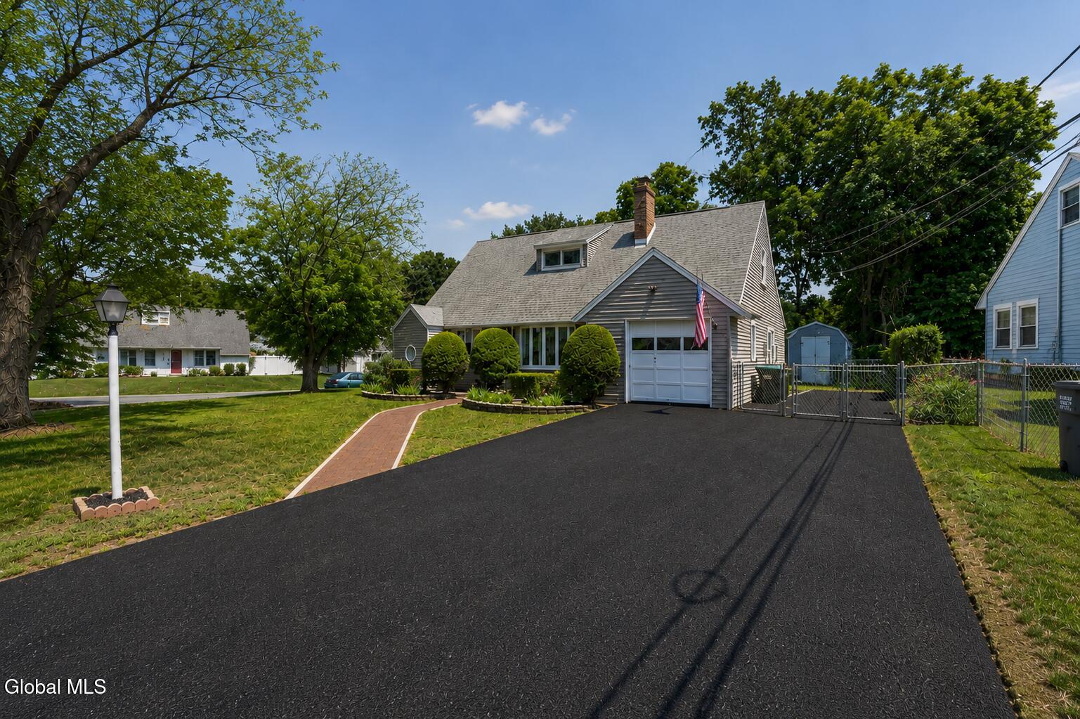 5 Knob Hill Colonie NY 12211