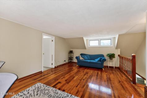 5 Knob Hill Colonie NY 12211