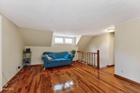 5 Knob Hill Colonie NY 12211