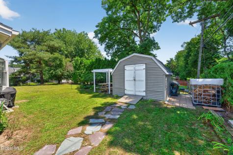 5 Knob Hill Colonie NY 12211
