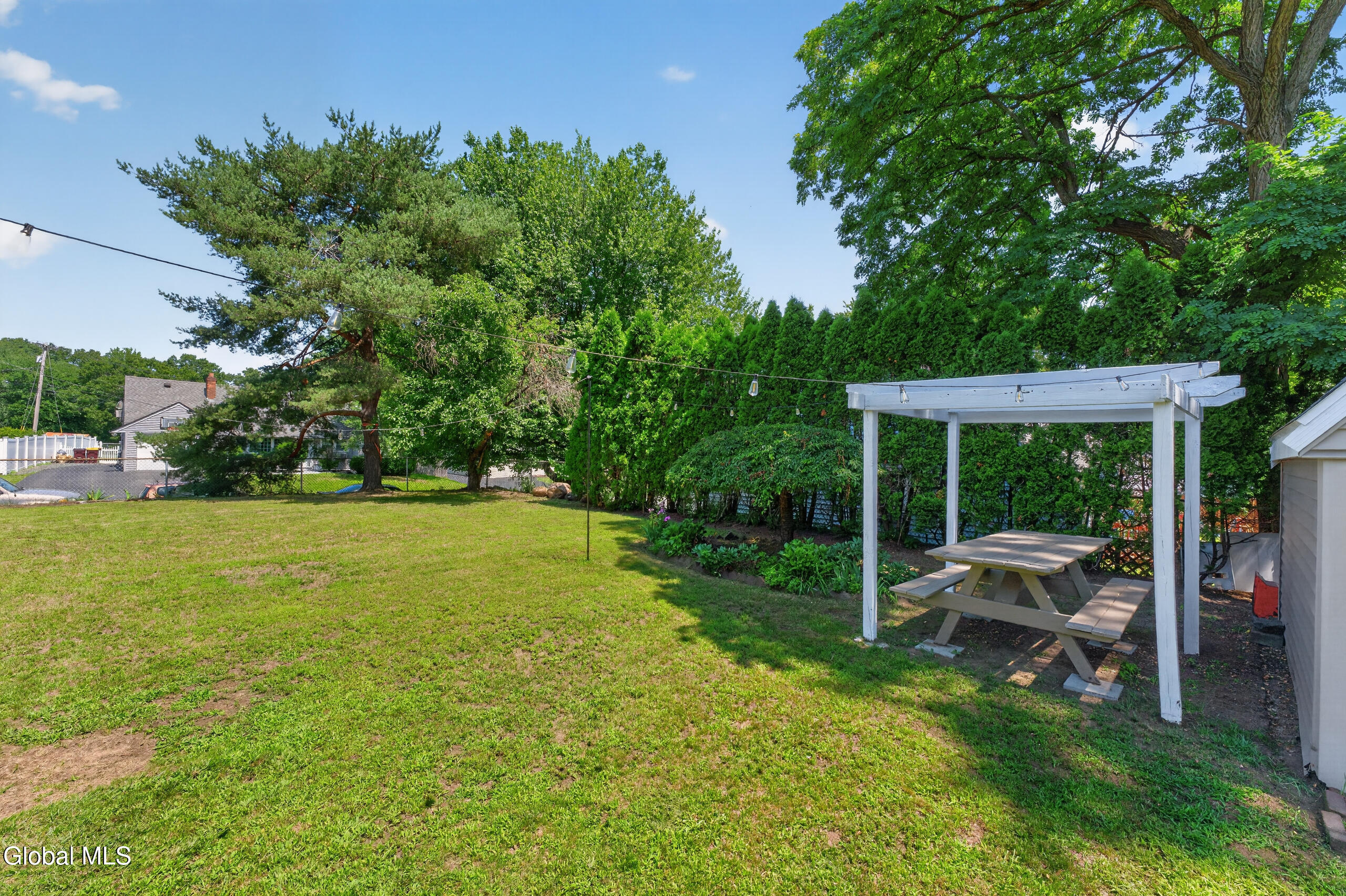 5 Knob Hill Colonie NY 12211
