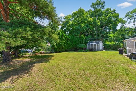5 Knob Hill Colonie NY 12211
