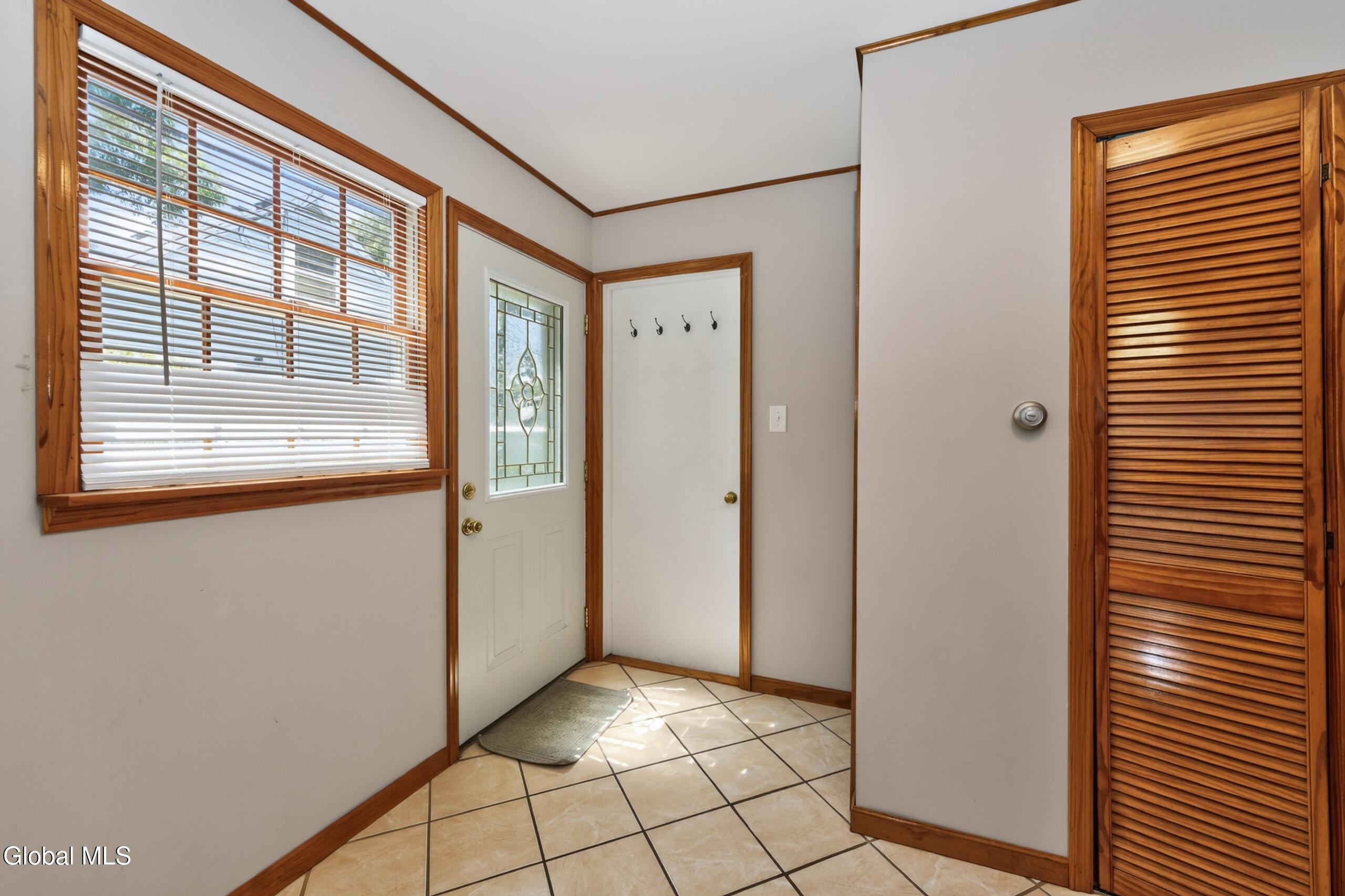 5 Knob Hill Colonie NY 12211