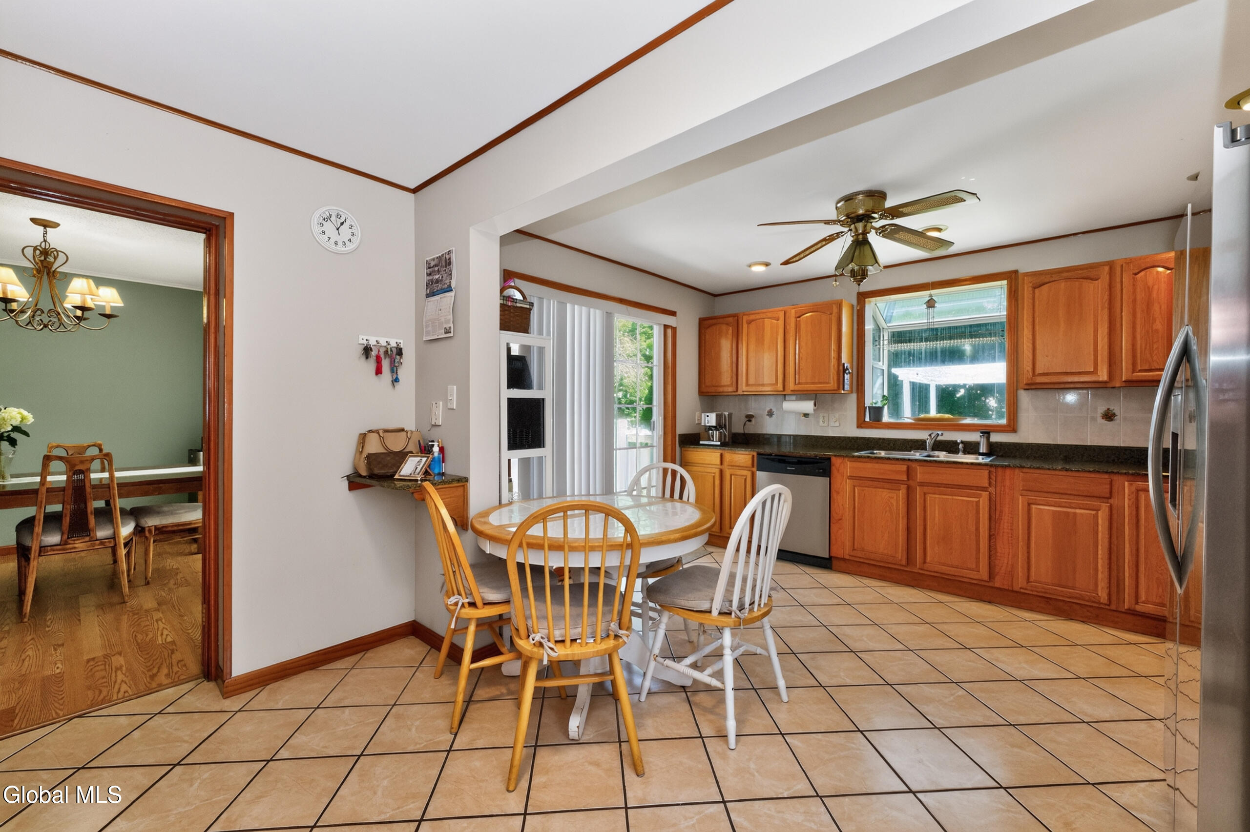 5 Knob Hill Colonie NY 12211