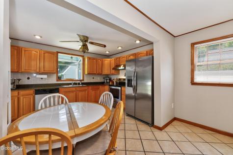 5 Knob Hill Colonie NY 12211