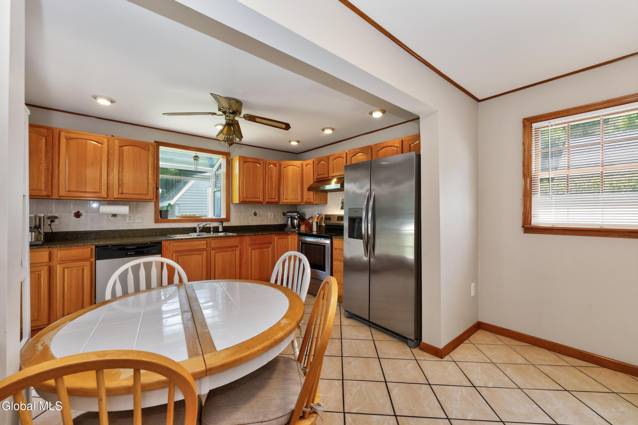 5 Knob Hill Colonie NY 12211