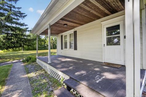 67 Hilton Road Slingerlands NY 12159