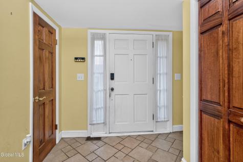 28 Rosemere Road Ballston Lake NY 12019