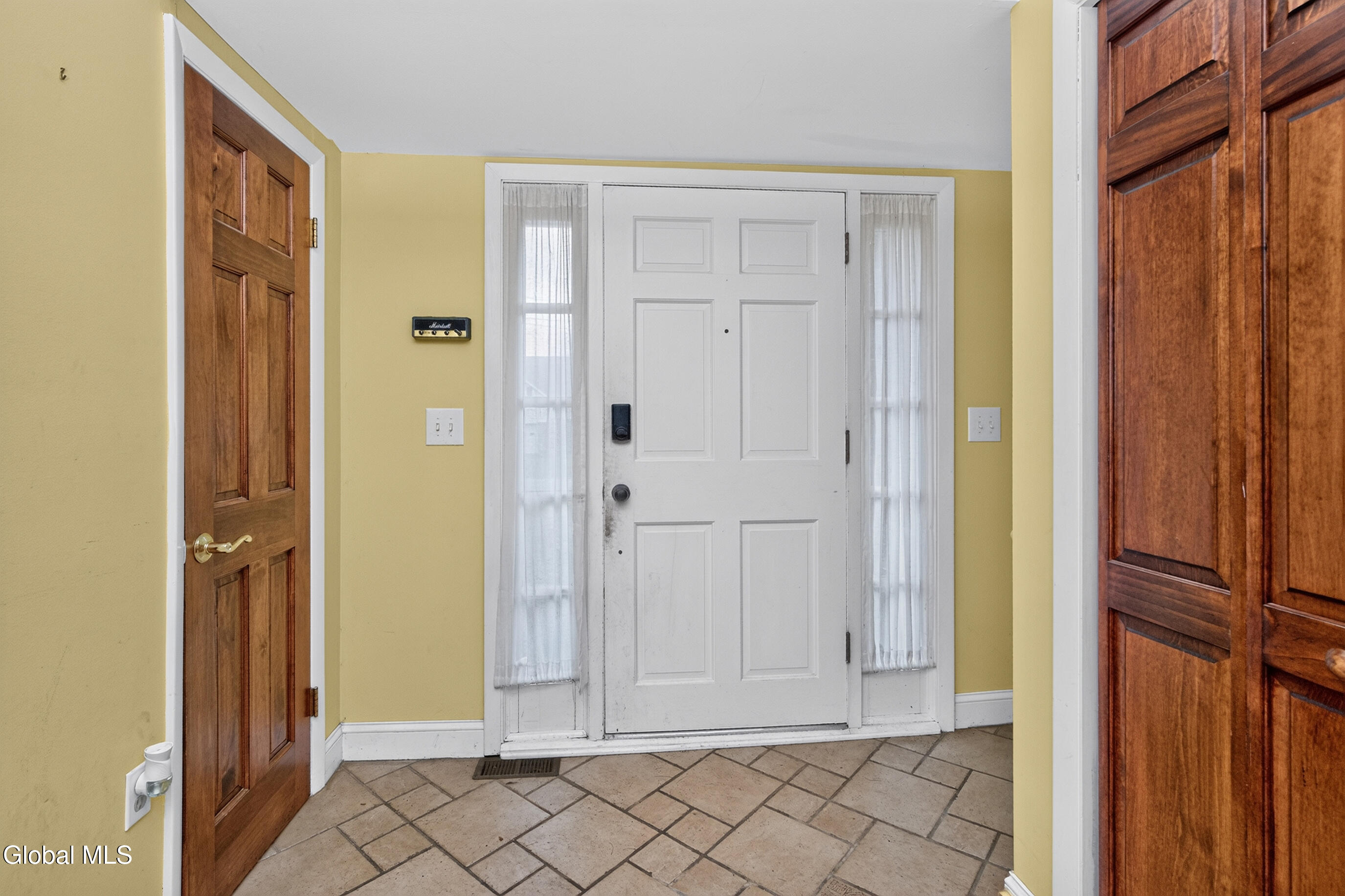 28 Rosemere Road Ballston Lake NY 12019