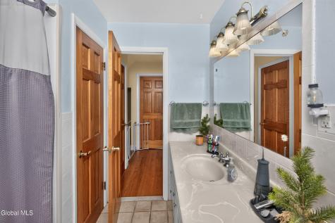 28 Rosemere Road Ballston Lake NY 12019