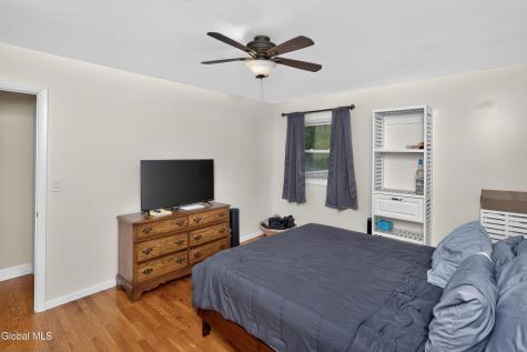 28 Rosemere Road Ballston Lake NY 12019