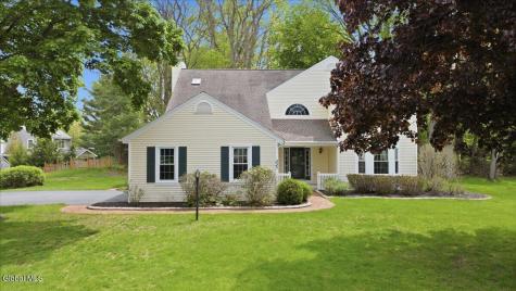 225 Walnut Lane Slingerlands NY 12159