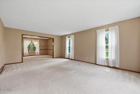 225 Walnut Lane Slingerlands NY 12159