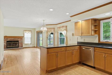 225 Walnut Lane Slingerlands NY 12159