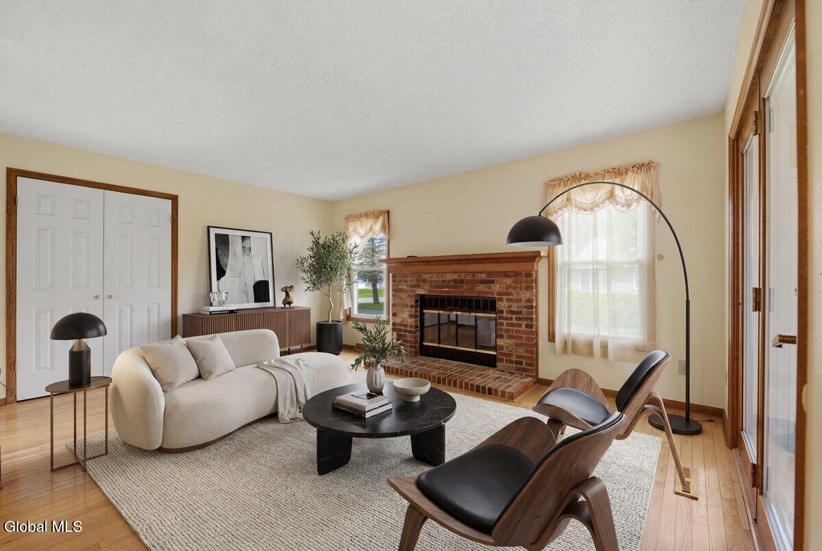225 Walnut Lane Slingerlands NY 12159