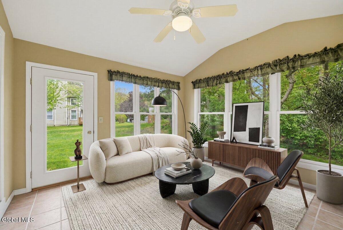 225 Walnut Lane Slingerlands NY 12159