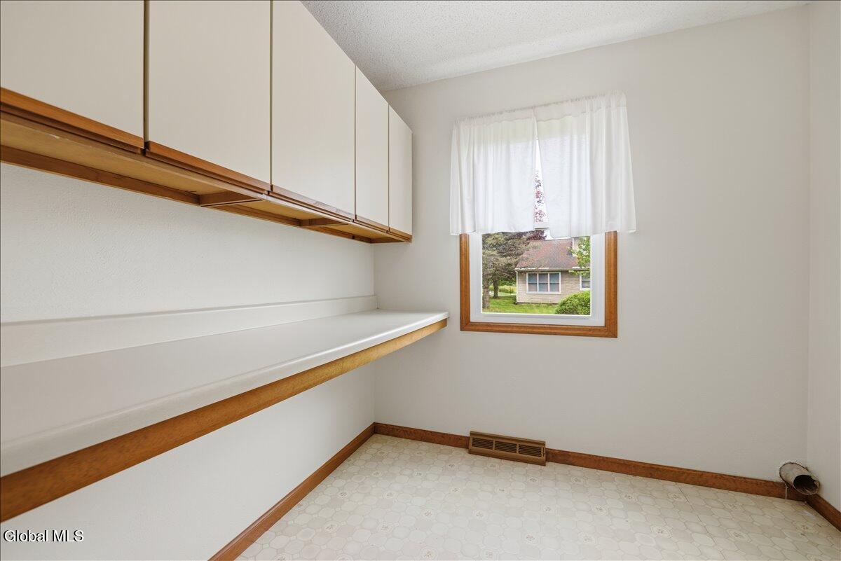 225 Walnut Lane Slingerlands NY 12159